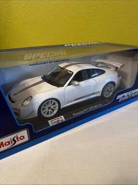 πMaisto Porsche 911 GT3 RS 4.0 White Special Edition Toy Car